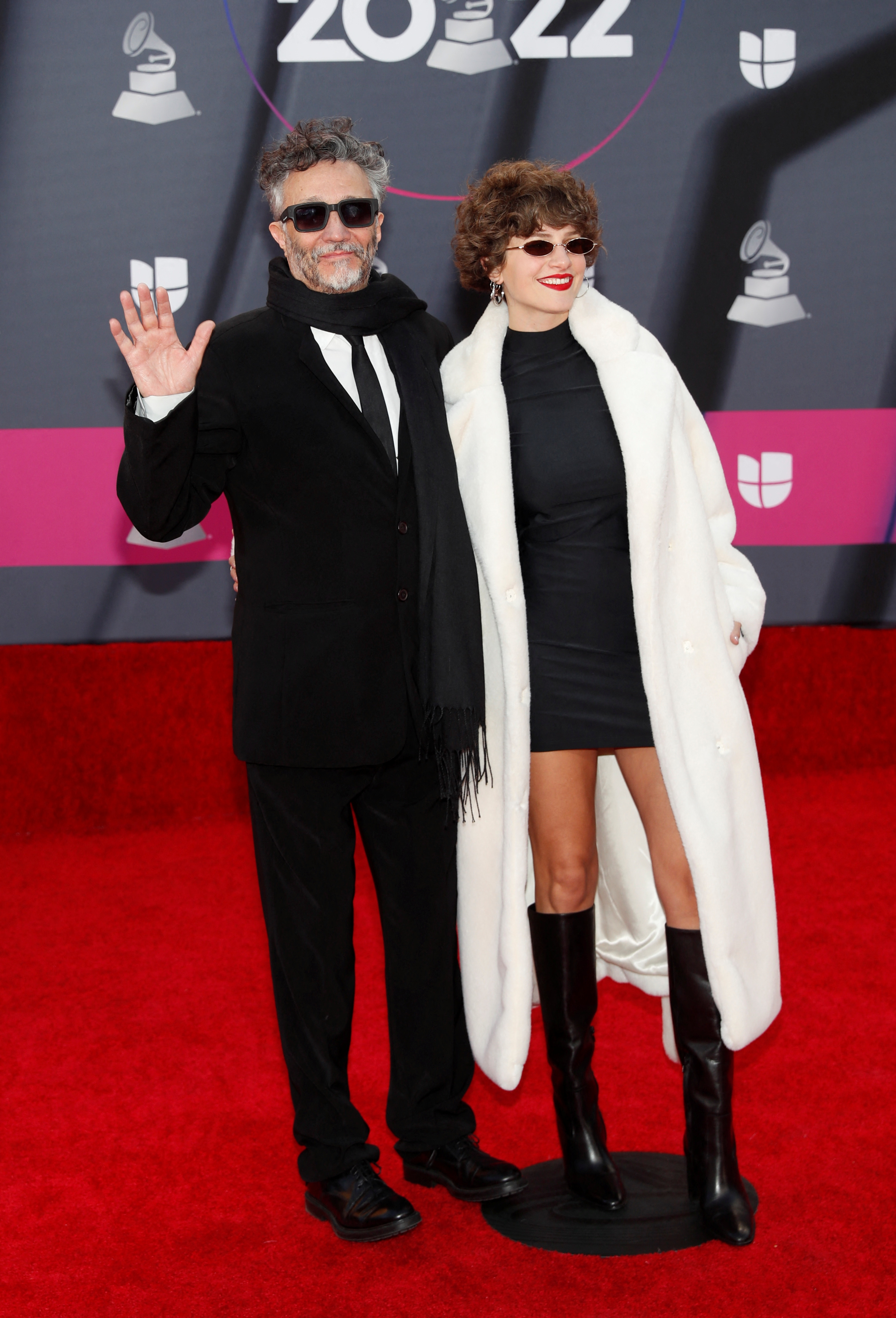 Fito Páez and Eugenia Kolodziej on the red carpet of the Grammys (REUTERS / Steve Marcus)