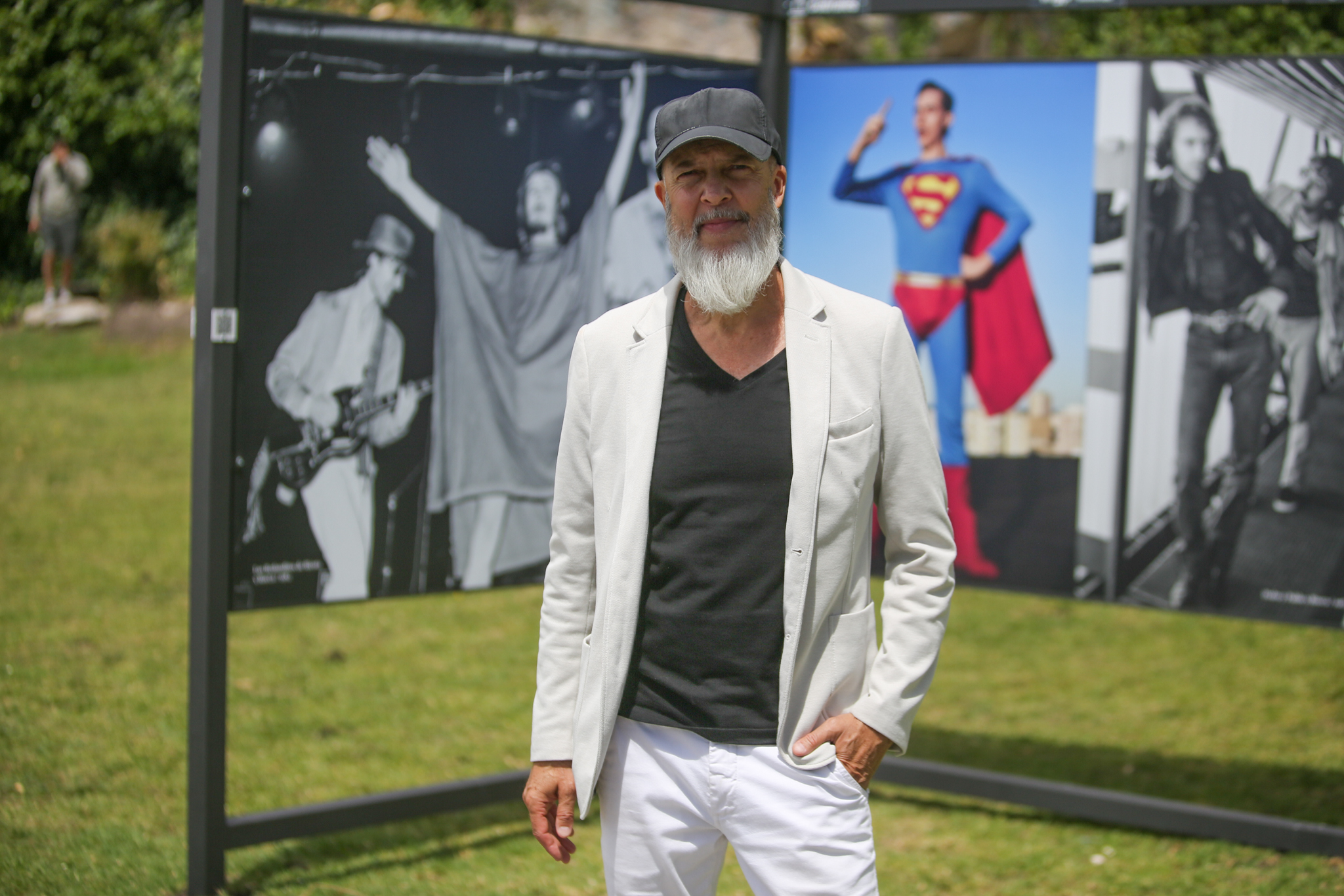 "Son 34 fotos. Hay algunas que se escaparon, pero tratamos de hacer un equilibrio entre todos los artistas de los ochenta,  la época dorada del rock nacional", dice Gabriel Rocca (Fotos Christian Heit)