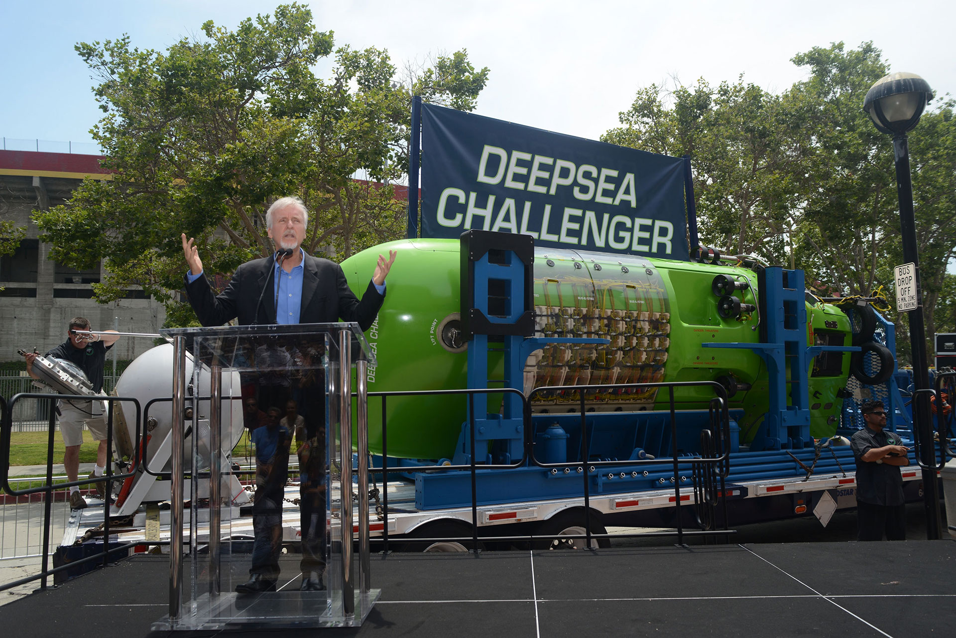 James Cameron construyó el Deepsea Challenger desde cero, con una inversión menor a la de los sumergibles militares