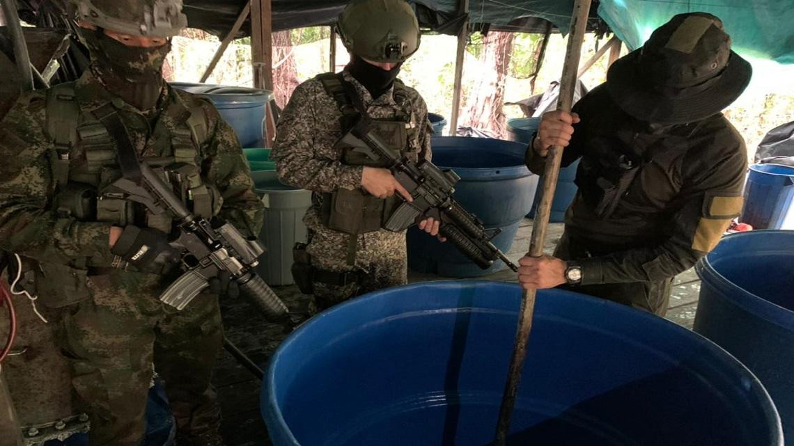 Destruyen laboratorio donde frente ‘Alfonso Cano’ producía estupefacientes en Nariño. Foto: fuerzas militares.
