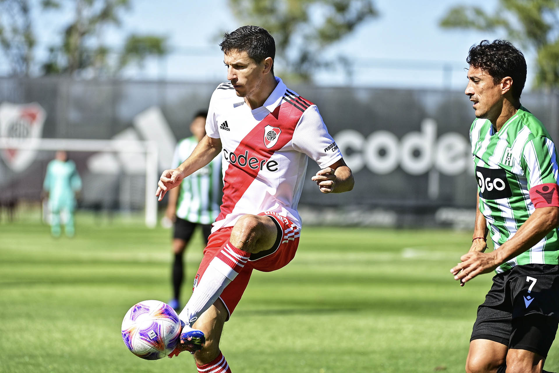 Nacho Fernández ha regresado al club para liderar al equipo de Demichelis en el campo de juego. 