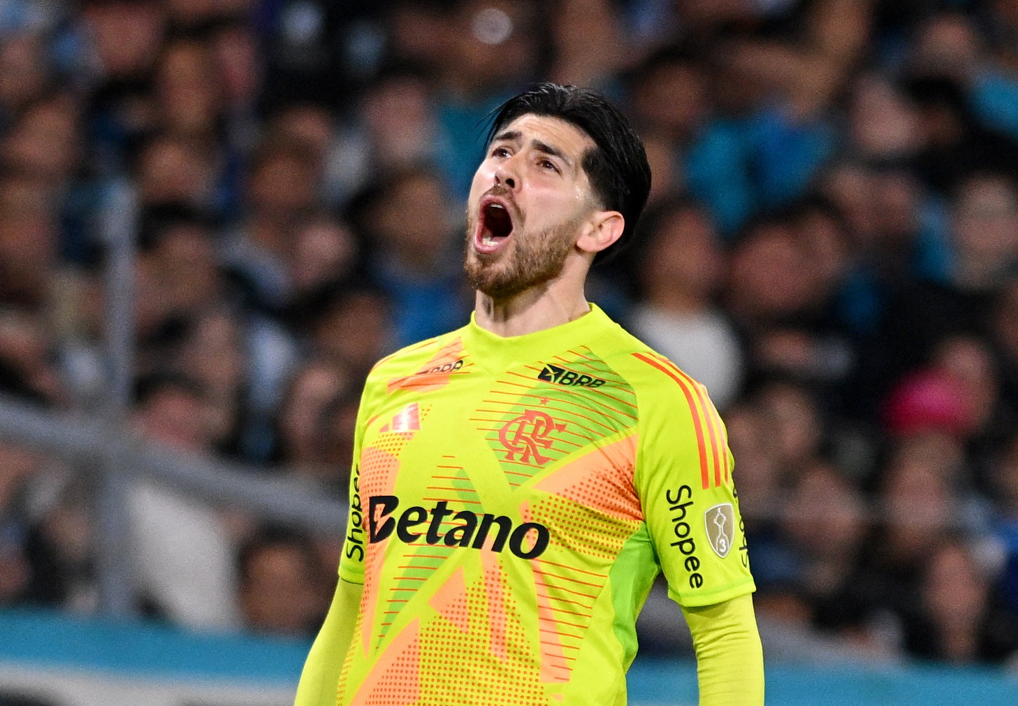 Hurlingham: buscan a un hombre por un feroz ataque a tiros que terminó con un muerto y un herido