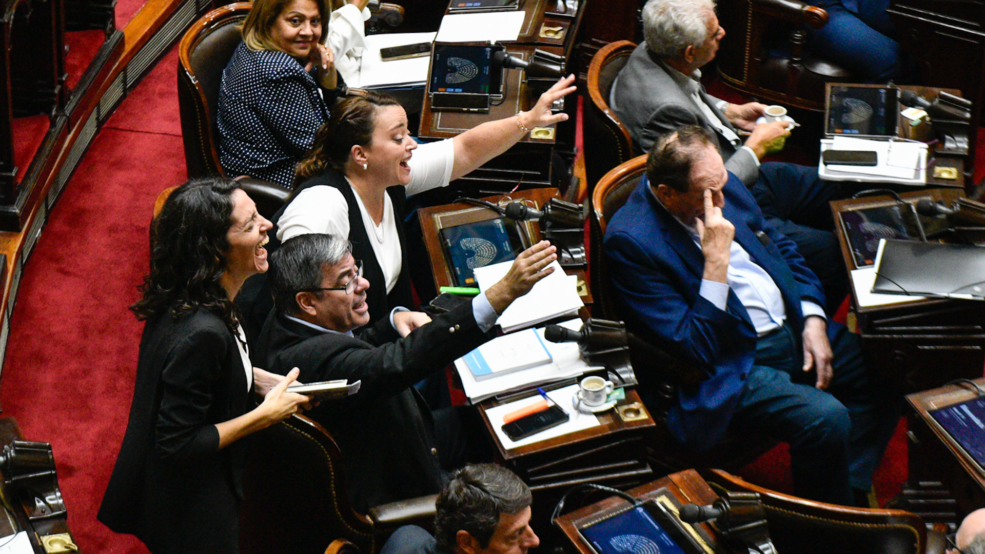 Los rebeldes hutíes reivindicaron un cuarto ataque en 72 horas contra buques estadounidenses en el mar Rojo