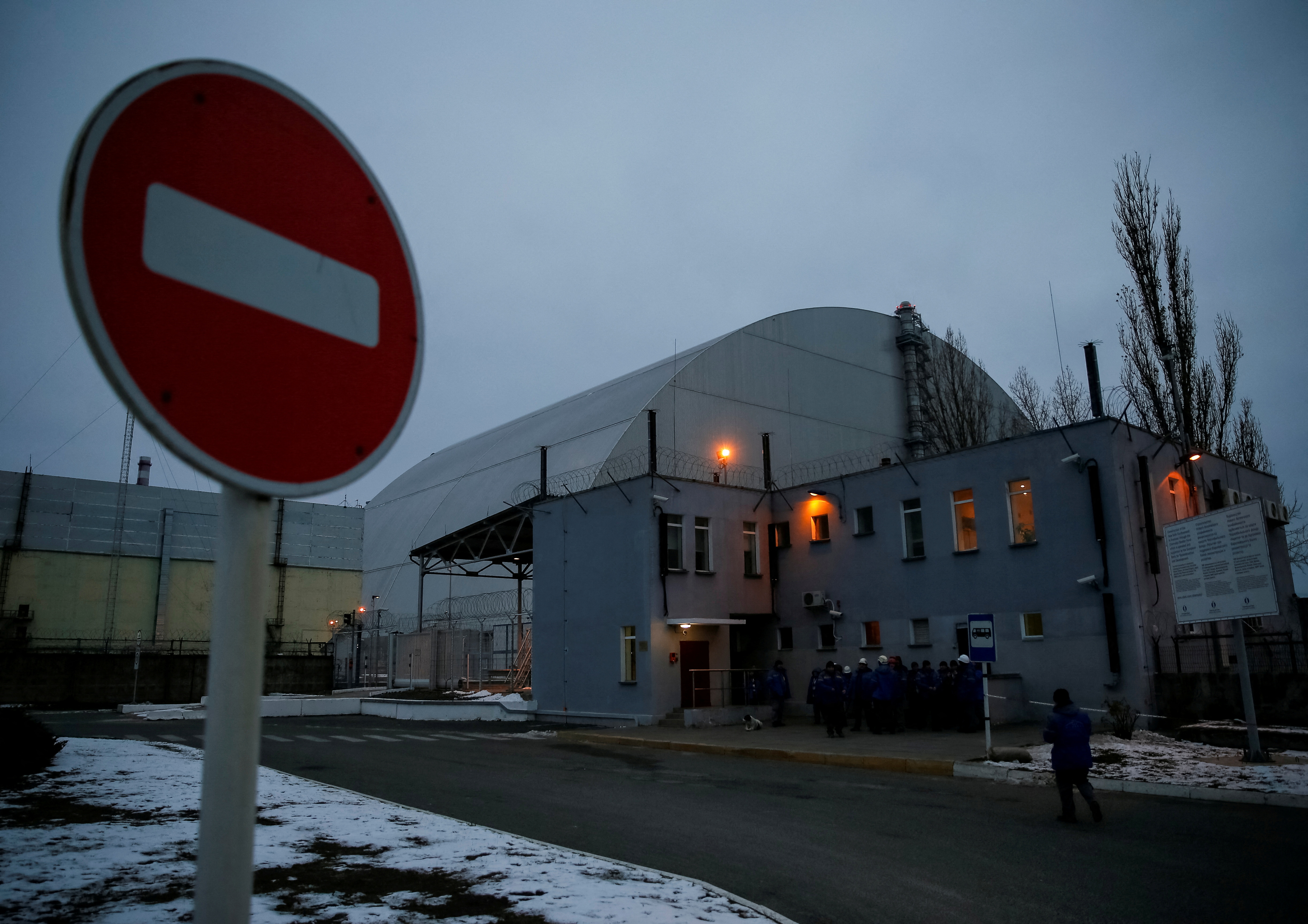 La zona bajo confinamiento de la ex central nuclar Chernobyl, en Ucrania (REUTERS/Gleb Garanich)