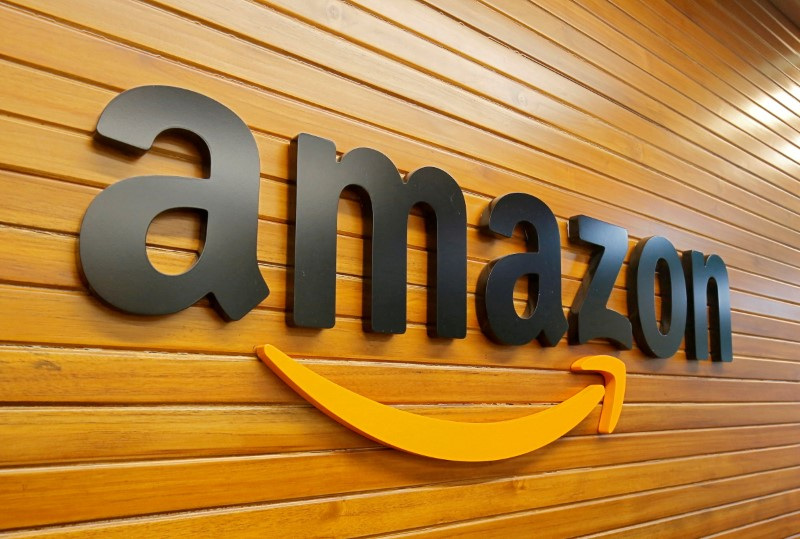 Amazon es una compañía estadounidense de comercio electrónico que también ha entrado a la batalla por el streaming con Prime Video. (REUTERS/Abhishek N. Chinnappa)