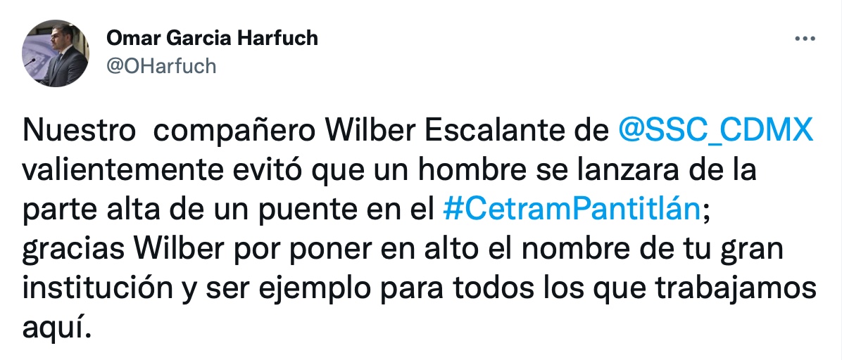 Omar García Harfuch celebró el heroico rescate a un joven que quiso aventarse de la estación Pantitlán (Foto: Twitter/@OHarfuch)