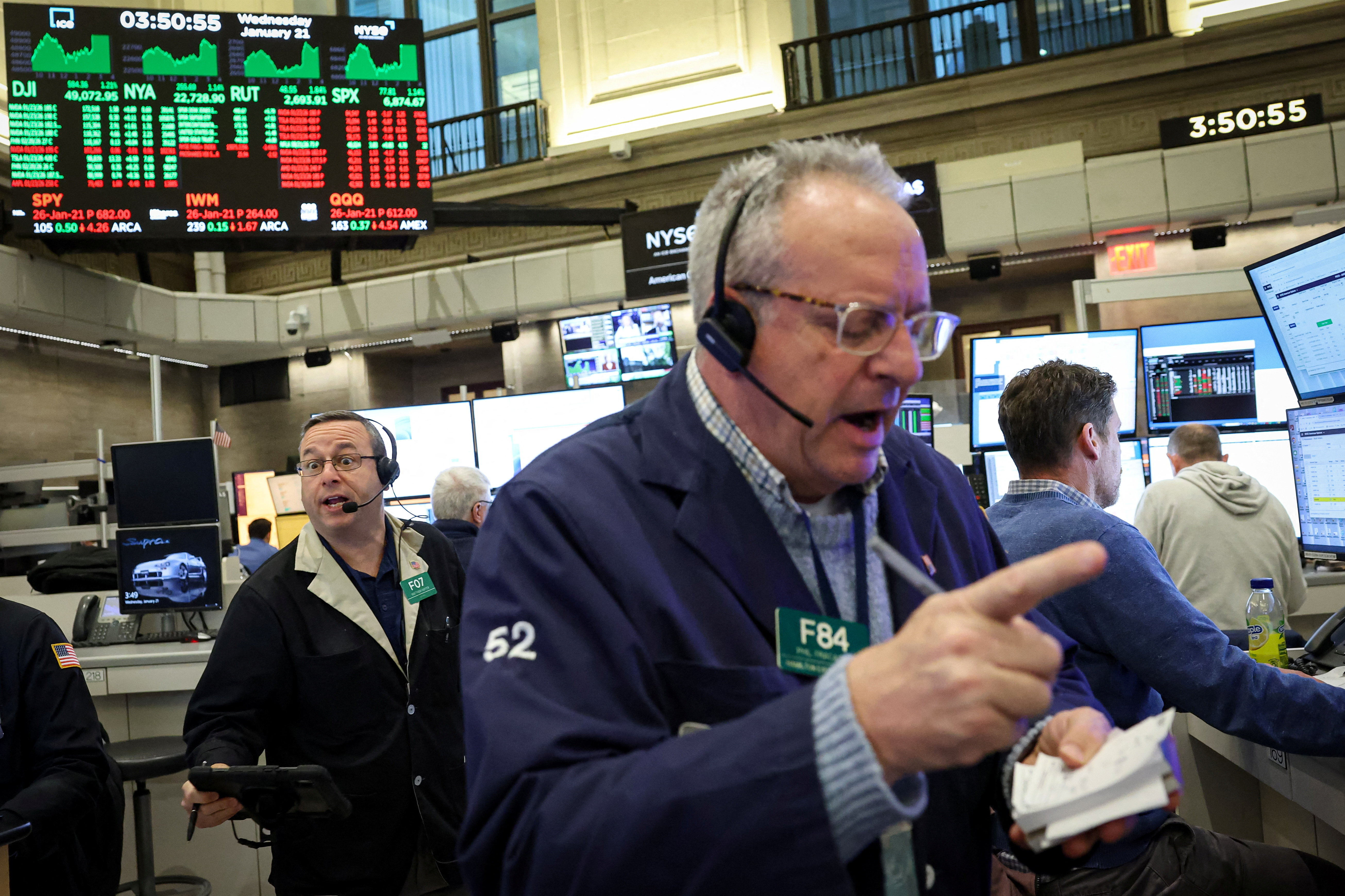 Paso a paso, cómo pedir el subsidio a la luz y al gas en la nueva página web del Gobierno