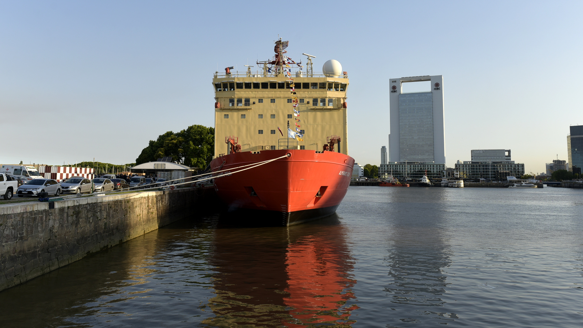 Con La Partida Del Rompehielos Almirante Irízar Se Inició Oficialmente La Campaña Antártica De 9389