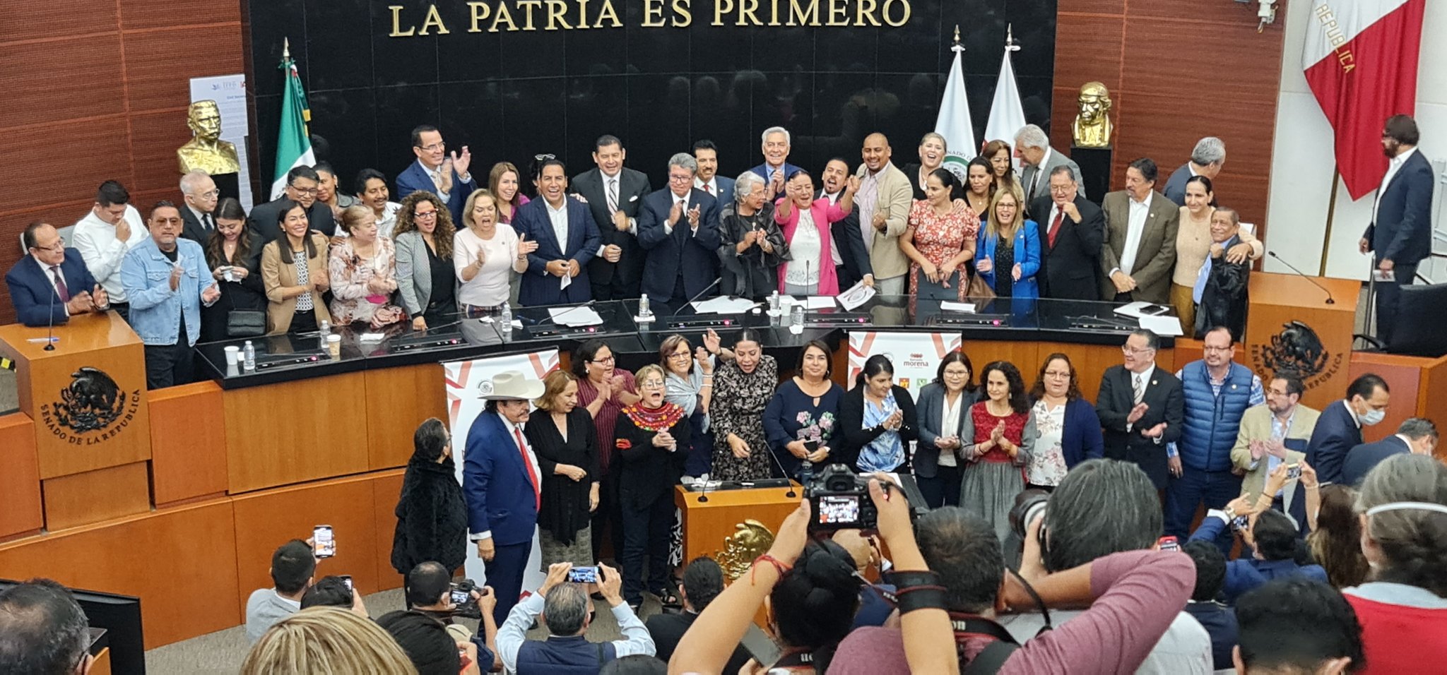 Alejandro Armenta fue elegido como el candidato de Morena para presidir la Mesa Directiva del Senado de la República mexicana (Foto: Twitter/@armentapuebla_)
