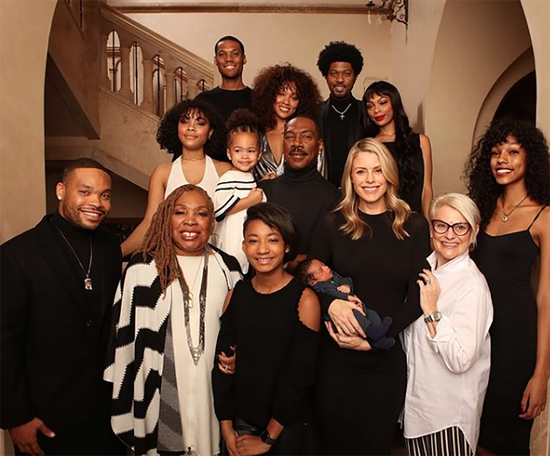 Eddie Murphy con todos sus hijos (Foto: Instagram @bria_murphy) .