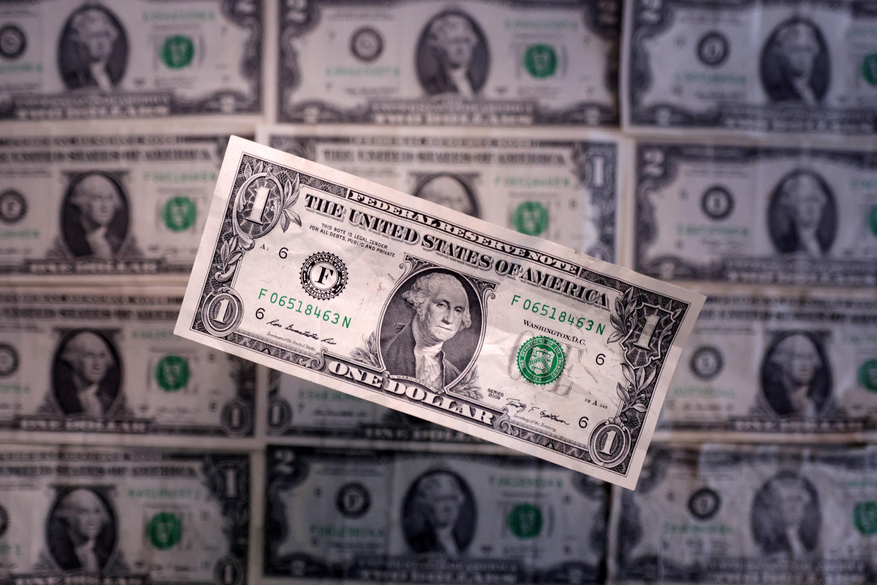 El d&oacute;lar subi&oacute; por cuarto d&iacute;a consecutivo y el blue alcanz&oacute; su precio m&aacute;s alto en nueve meses