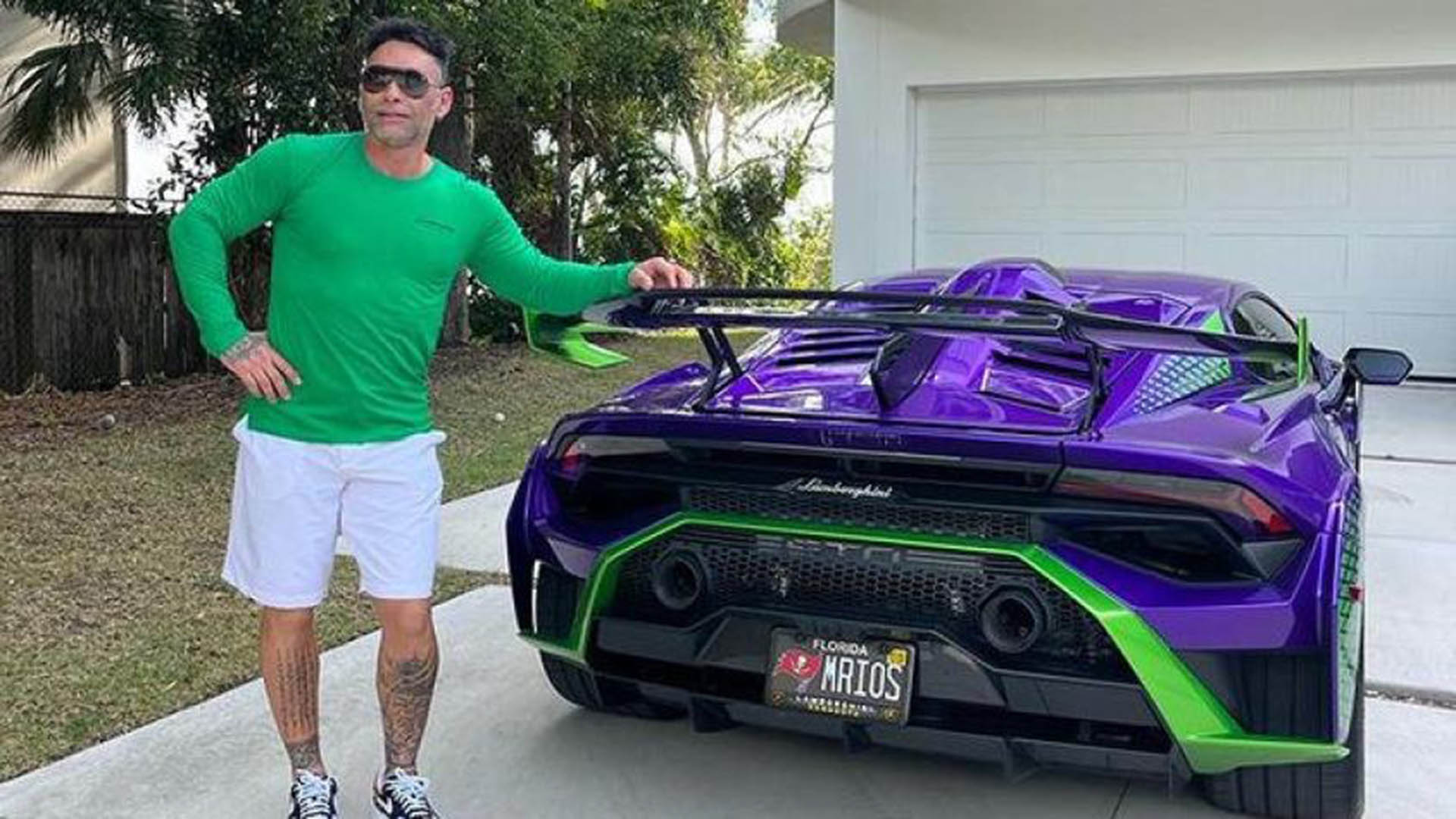 El Chino Ríos mostró la "bestia morada”, su nuevo auto deportivo