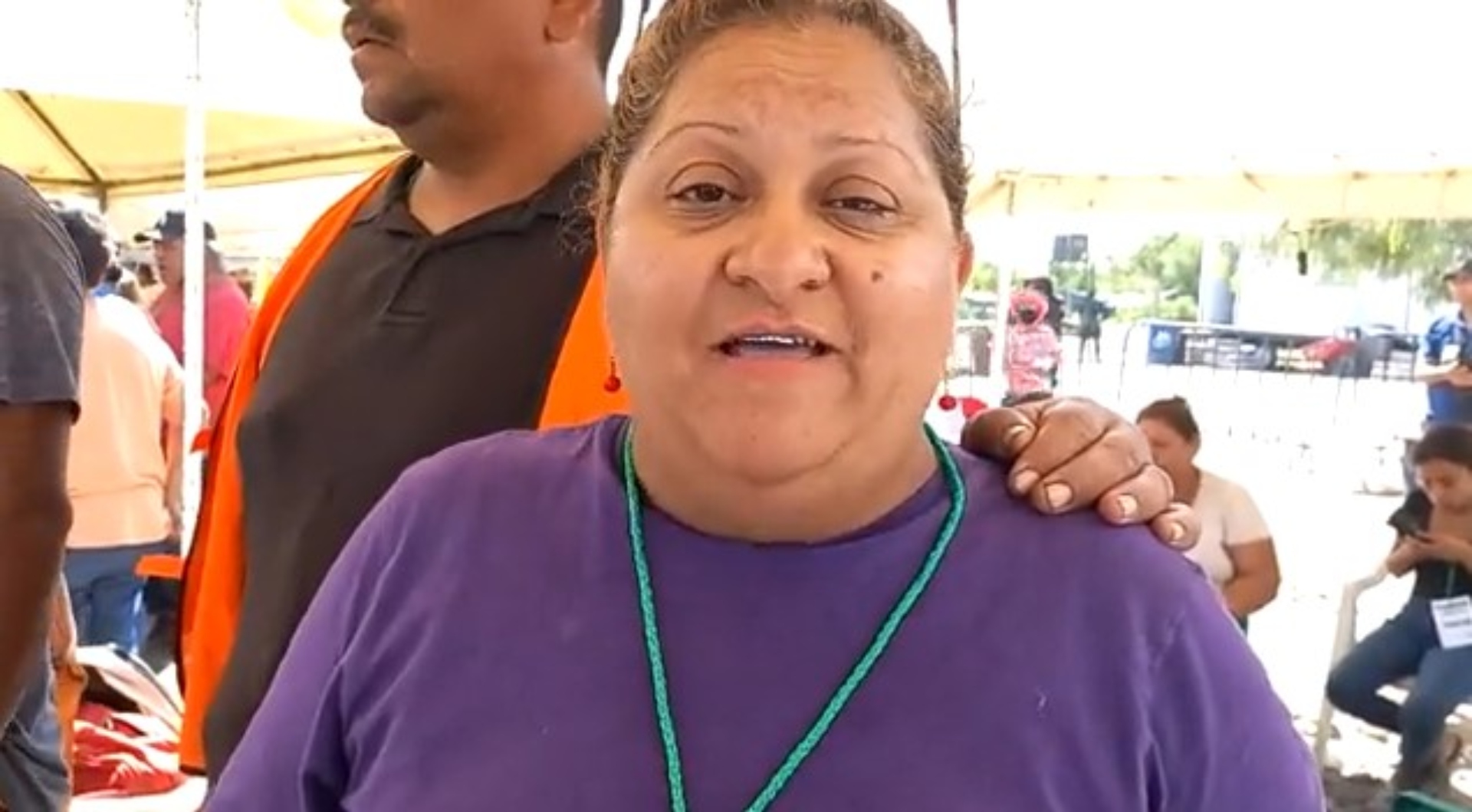 “Gracias por tomarse una foto con mi dolor”: familiar de minero en Coahuila reclamó por la visita de AMLO