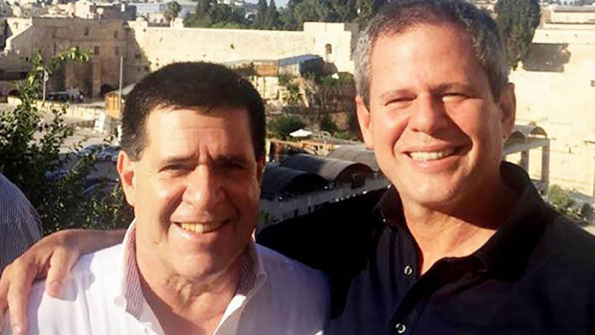 Horacio Cartes junto al empresario Dario Messer durante un viaje a Jerusalén en 2013
