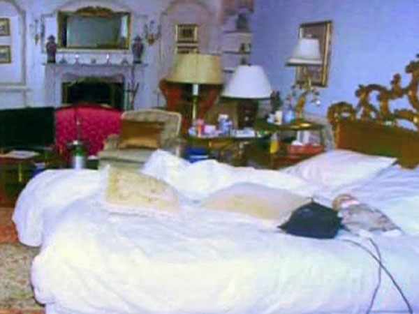 La habitación del rey del pop cuando fue hallado muerto en su casa