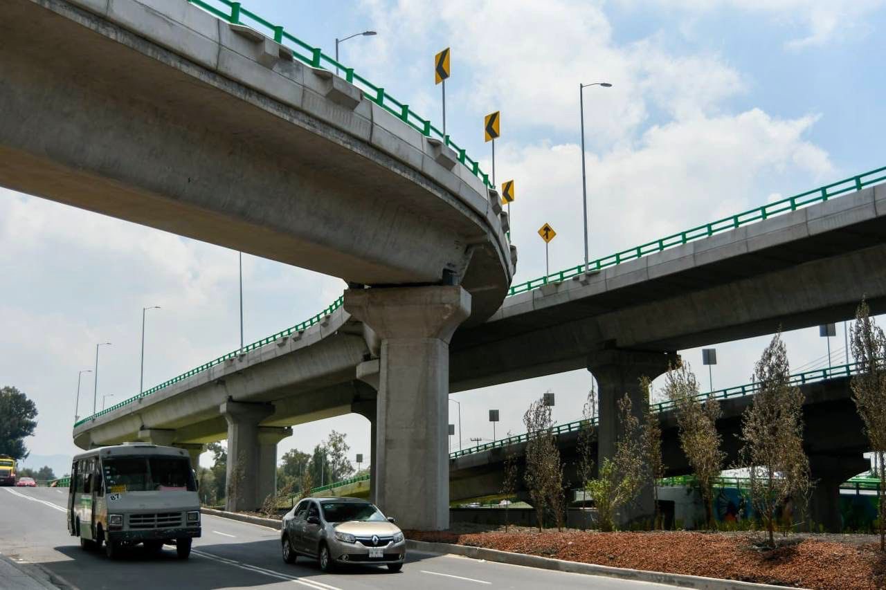 Alertaron cierres y reducción de carriles por obras en puente vehicular Cielito Lindo en Xochimilco