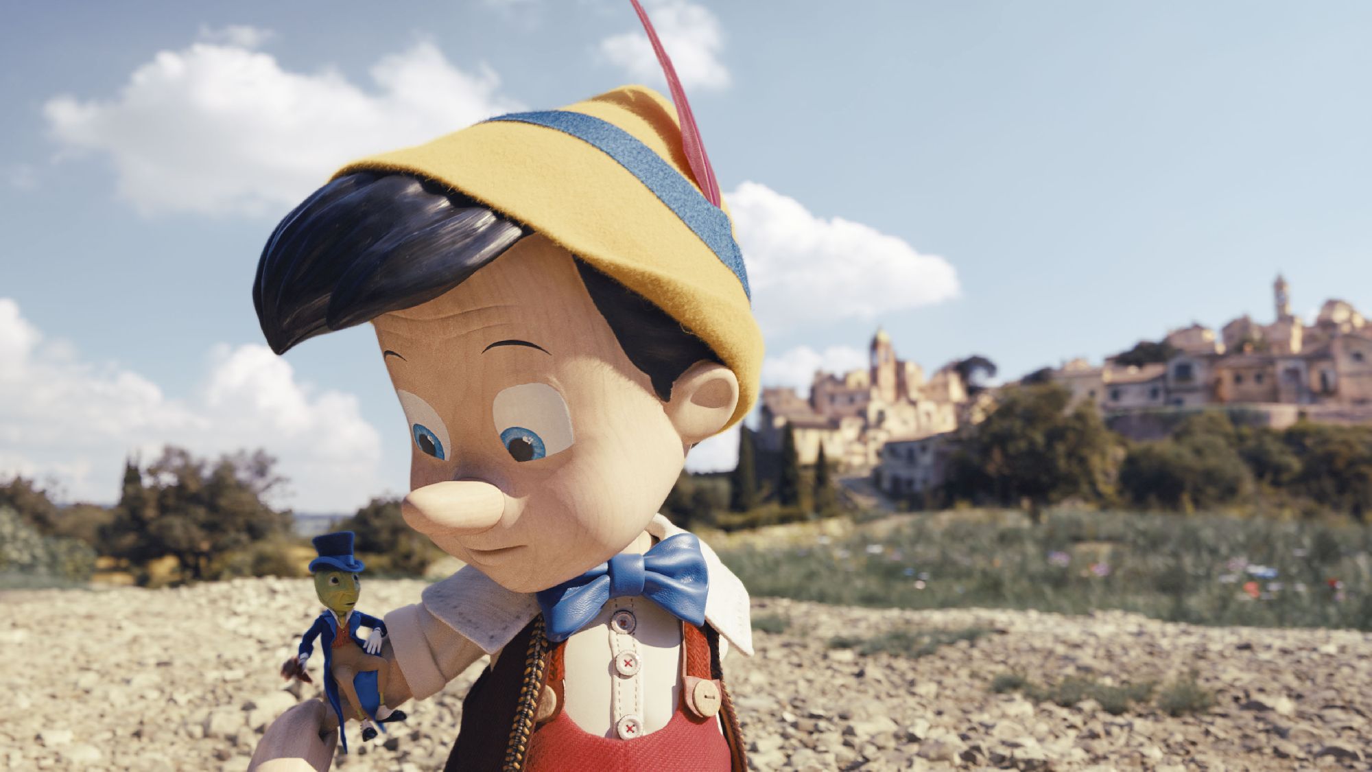 En este viaje, el protagonista estará acompañado de Pepe Grillo (Joseph Gordon-Levitt), quien juega el rol de su "conciencia". (Disney Plus)