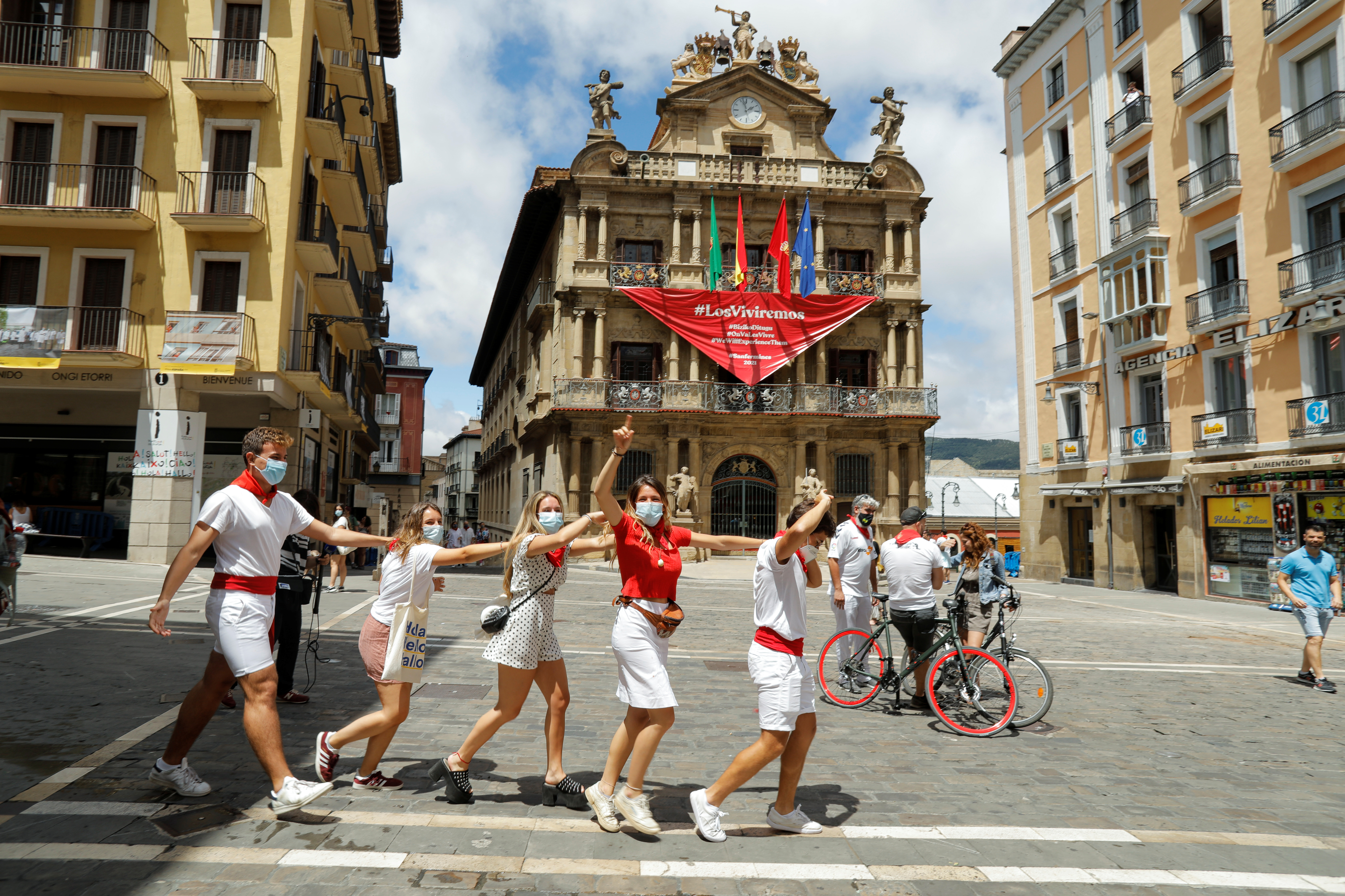 Los sanfermines -un festival de ocho días que adquirió renombre internacional con la novela