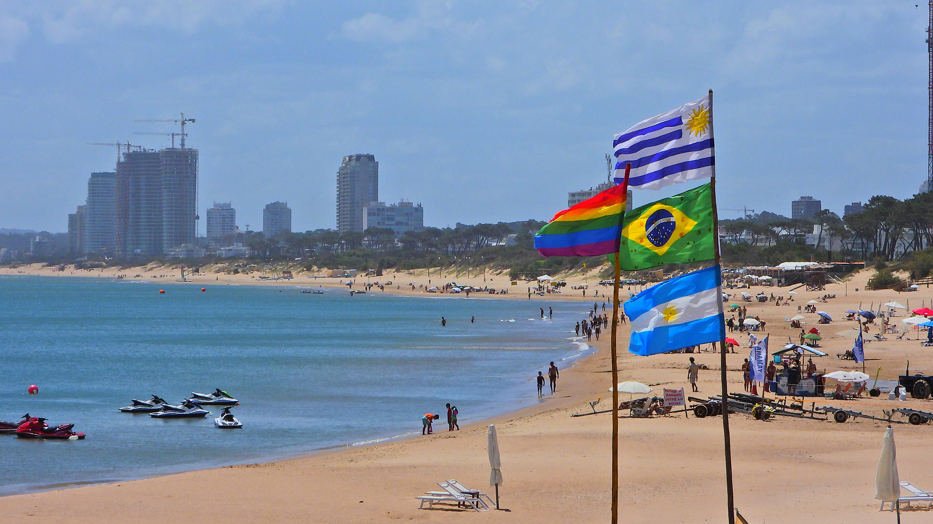 Uruguay cerró sus fronteras para evitar el ingreso de miles de turistas; en especial los provenientes de Argentina y Brasil (Marcelo Umpierrez)