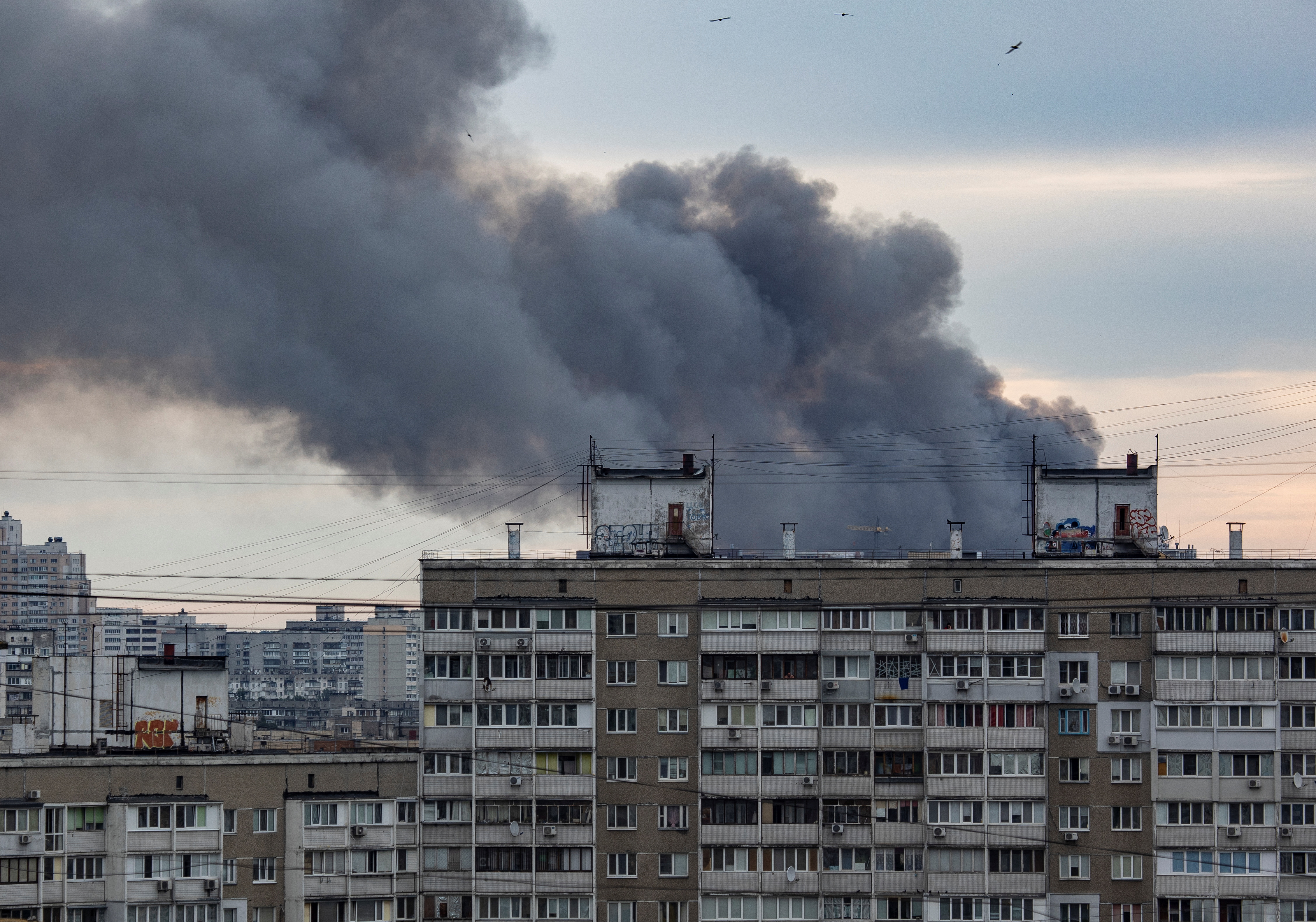 Los ataques volvieron a sacudir Kiev después de varias semanas (Reuters)