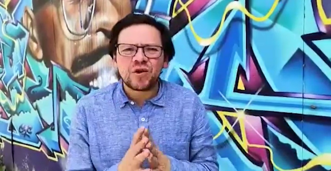 El concejal de Bogotá parece hacerle oposición a su copartidaria, la mandataria Claudia López, en plena Semana Santa.