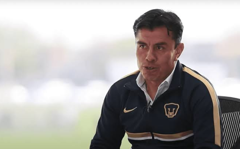 Pumas anunció a Raúl Alpízar como su director técnico interino