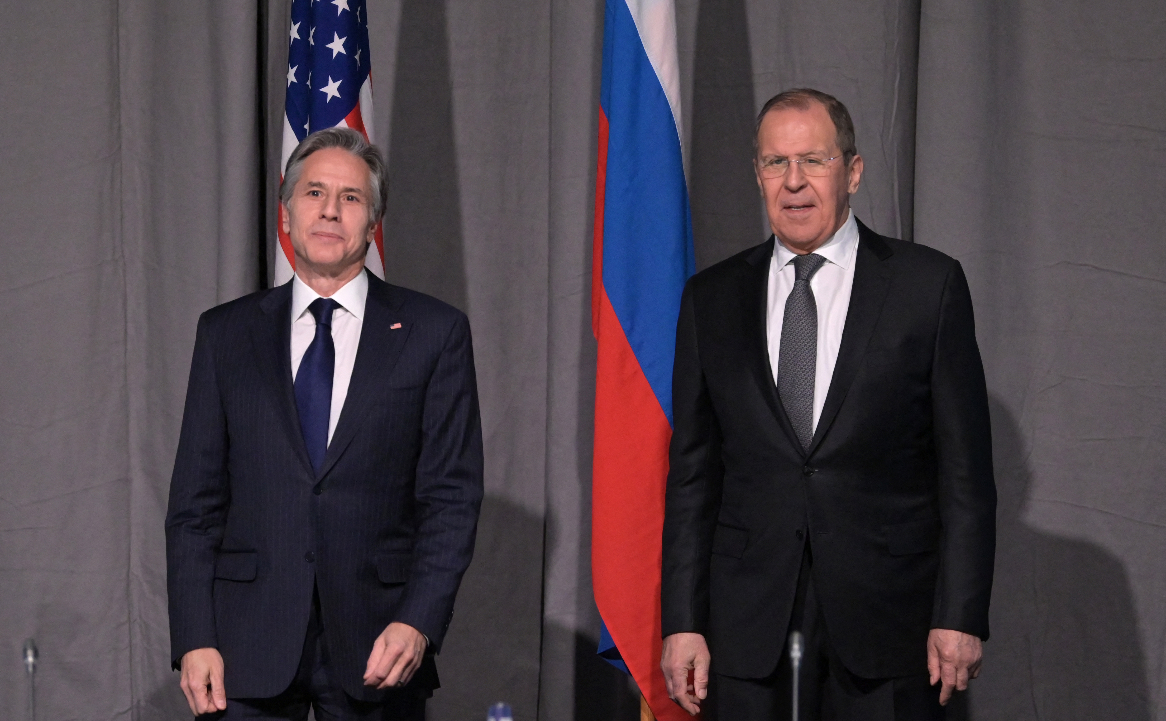 Antony Blinken y Sergei Lavrov se reunirán el próximo viernes en Ginebra (Jonathan NACKSTRAND / AFP)