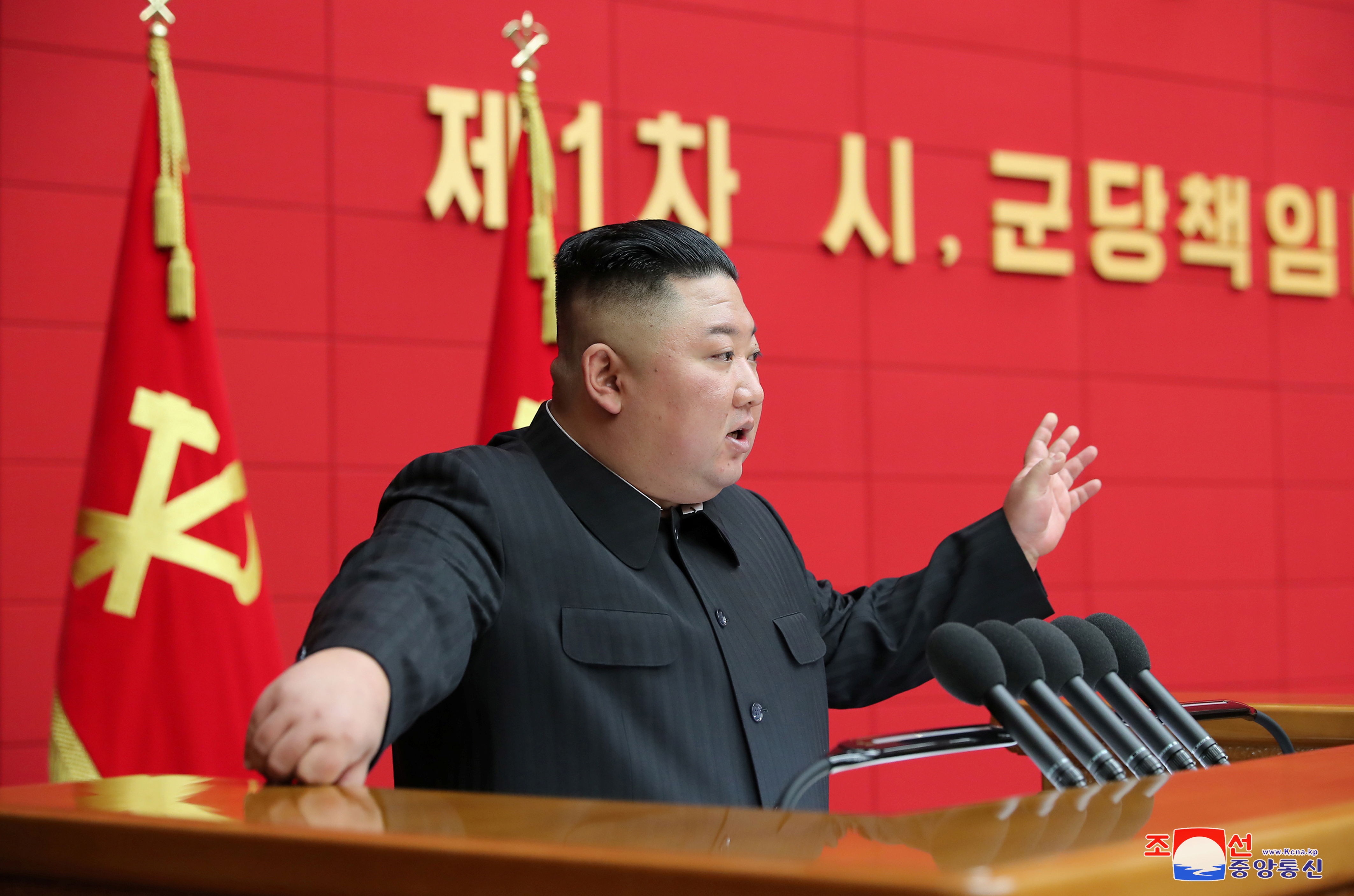 El dictador norcoreano Kim Jong-un en Pyongyang en una foto publicada el 7 de marzo de 2021 por la agencia de noticias estatal KCNA