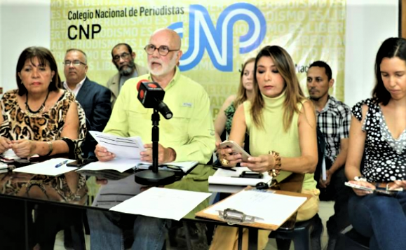 El Colegio Nacional de Periodistas llamó a sus afiliados a activarse contra la maniobra de la Asamblea Nacional 