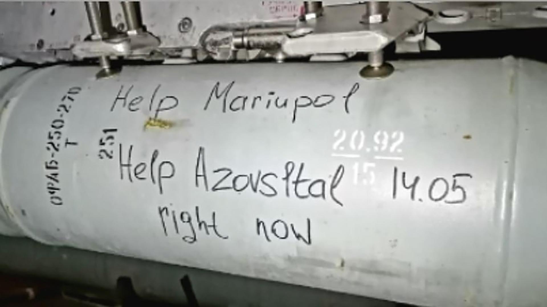 "Ayuda Mariupol. Ayuda a Azovstal ahora mismo".
Telegram/Daily Mail
