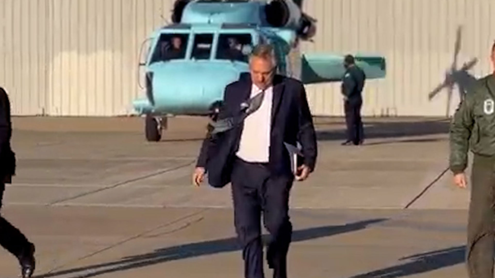 El presidente Alberto Fernández viajó en helicóptero a la provincia de Jujuy para visitar a MIlagro Sala. 