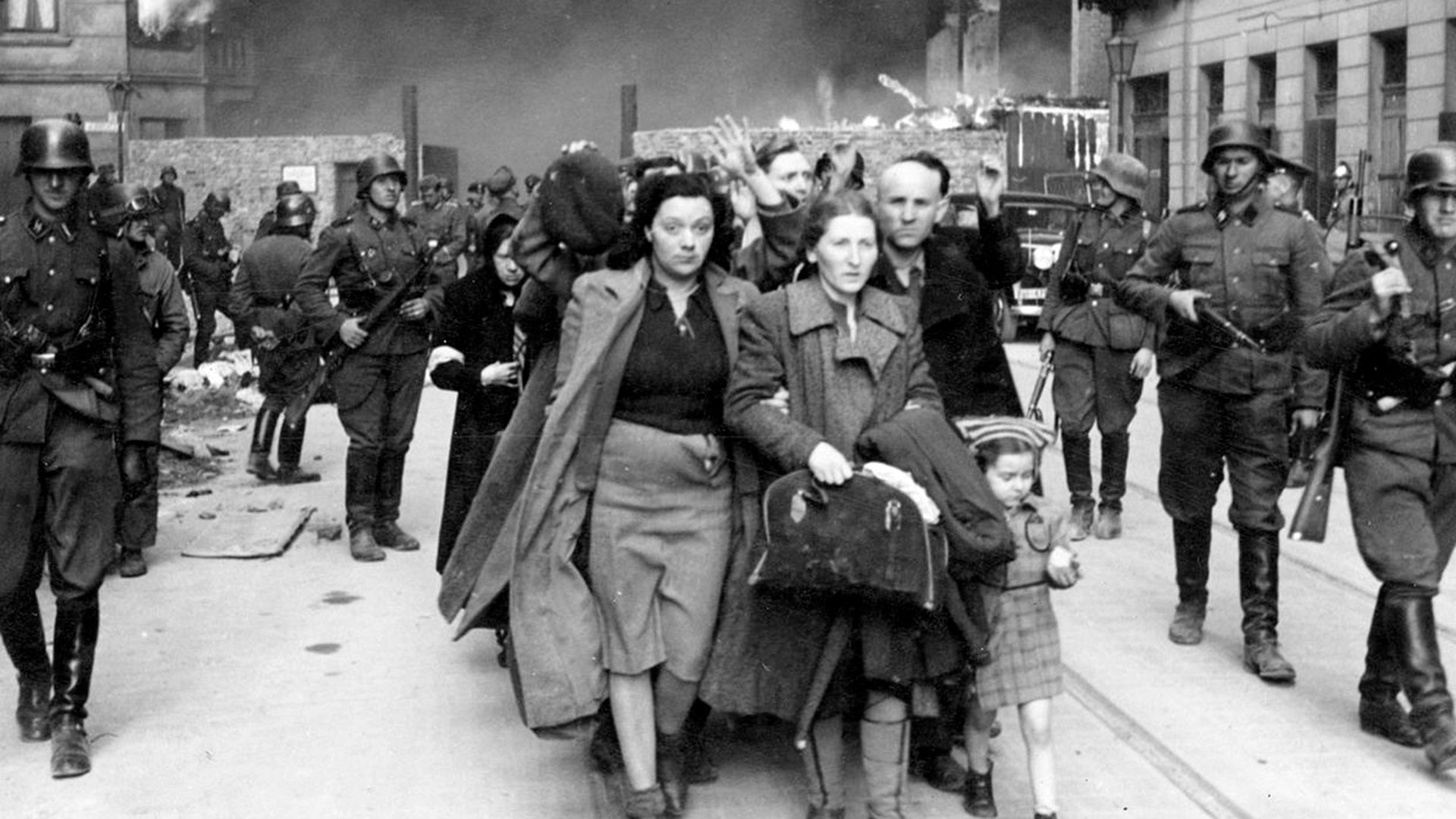 La destrucción del Gueto de Varsovia en 1943 (AP Photo)