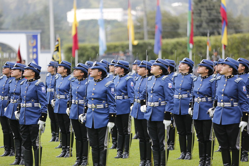 El gobierno de Ecuador impulsa una reforma constitucional para que las Fuerzas Armadas apoyen a la Policía en el combate contra el crimen organizado.