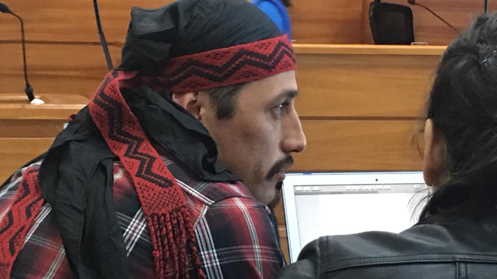 Facundo Jones Huala durante el juicio que enfrentó en Chile