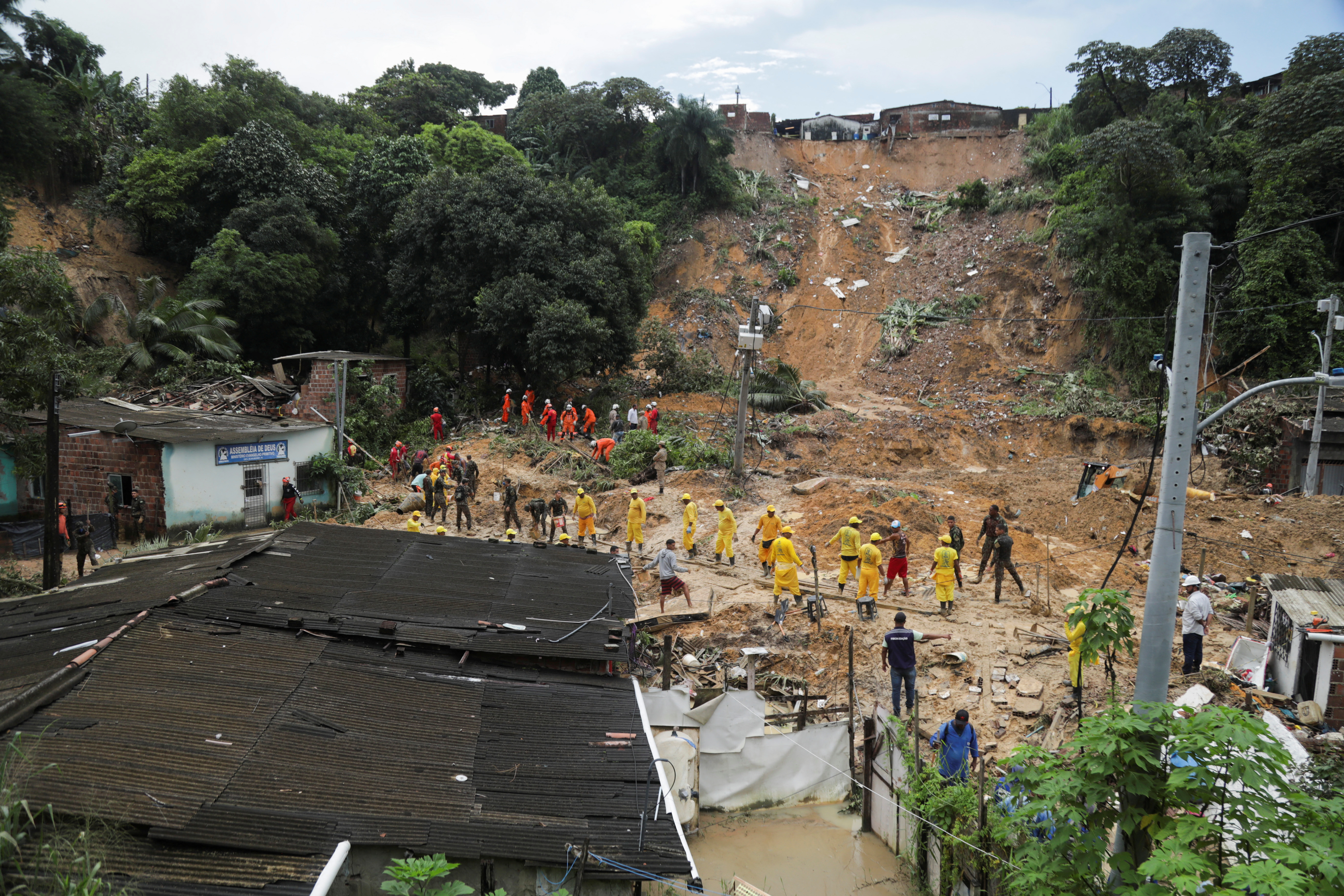 Las fuertes lluvias dejaron 100 muertos en Brasil (REUTERS/Diego Nigro)