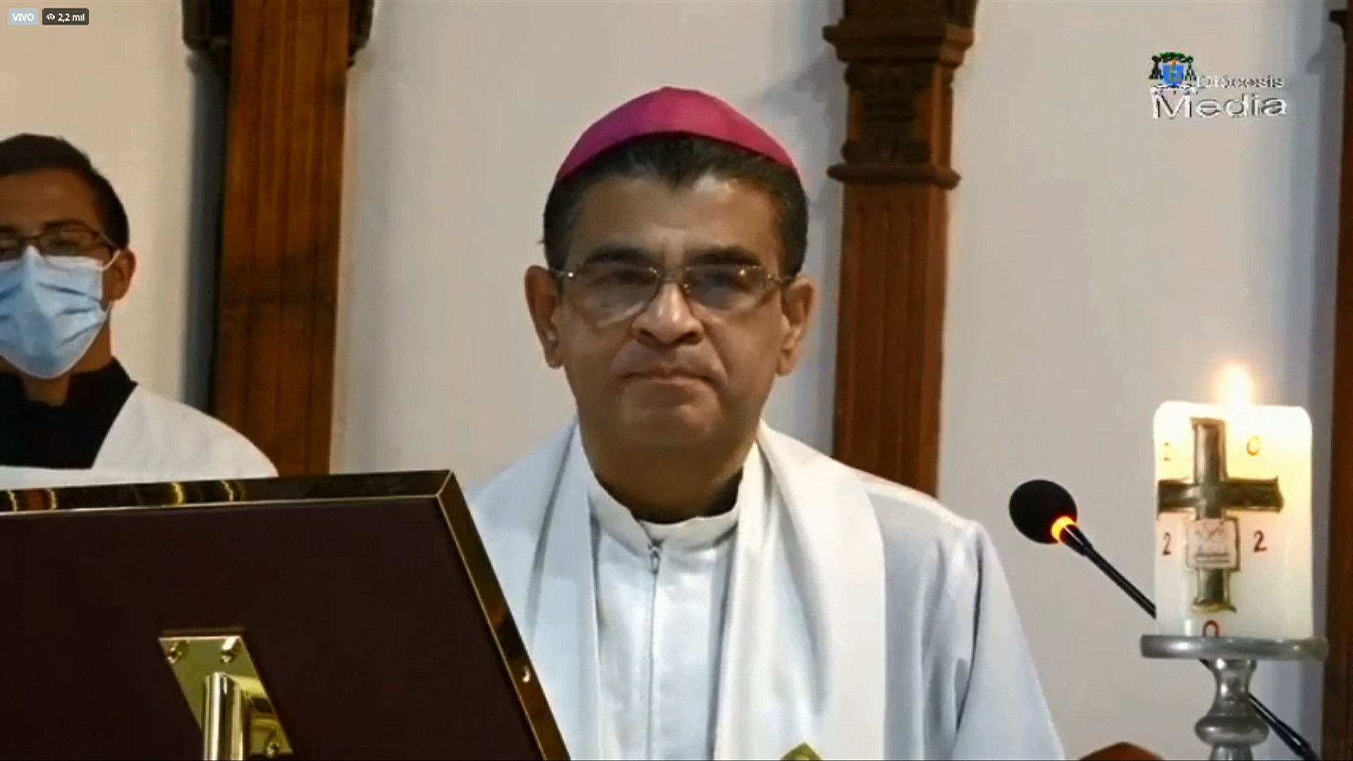 El obispo nicaragüense Rolando Álvarez, crítico con el régimen del presidente Daniel Ortega