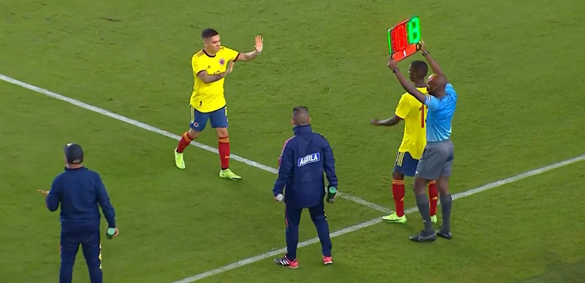 Quintero salió lesionado a los 42 minutos del primer tiempo