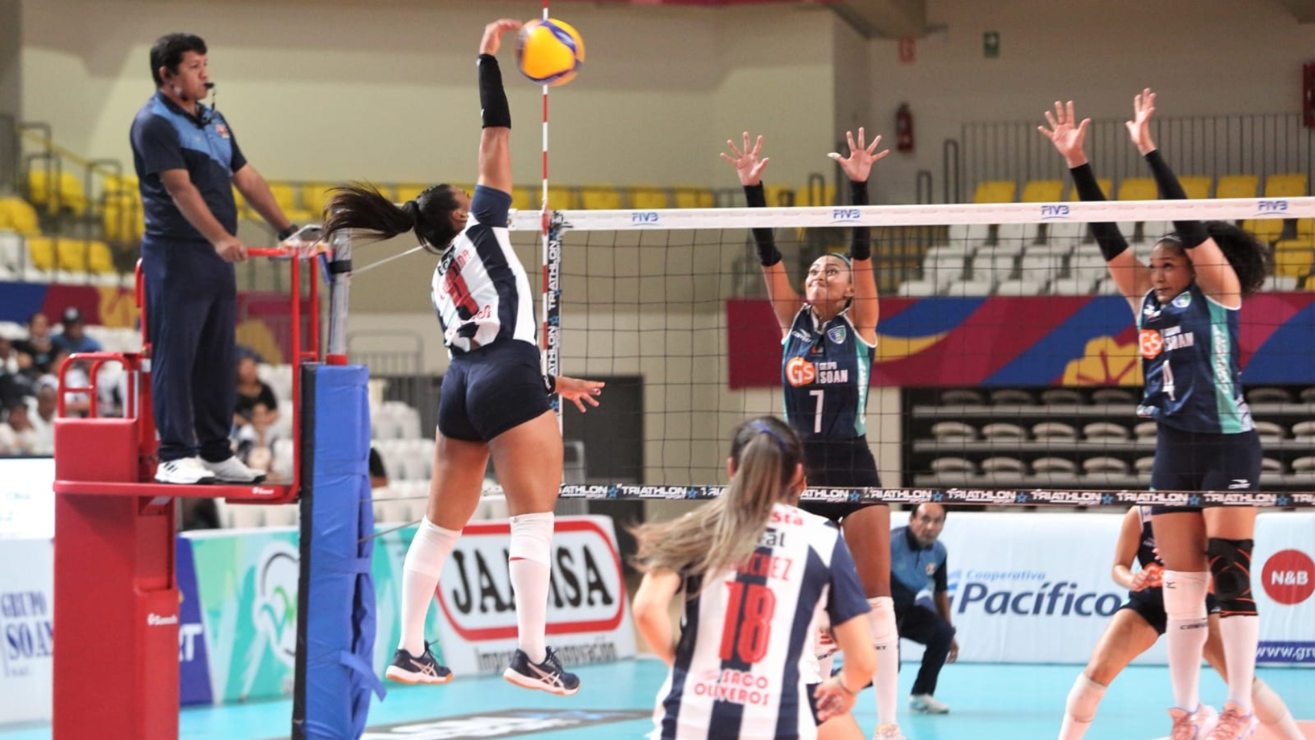 La National Volleyball League ha concluso il primo appuntamento del torneo peruviano con Alianza Lima e Regatas rispettivamente al primo e al secondo posto.  (movistar portesperu)