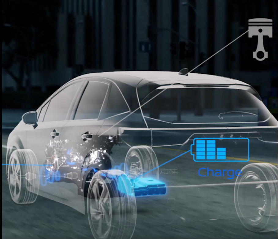 Los coches con e-POWER no deben ser enchufados. El motor de gasolina produce la energía que recarga la batería cuando el vehículo la necesita