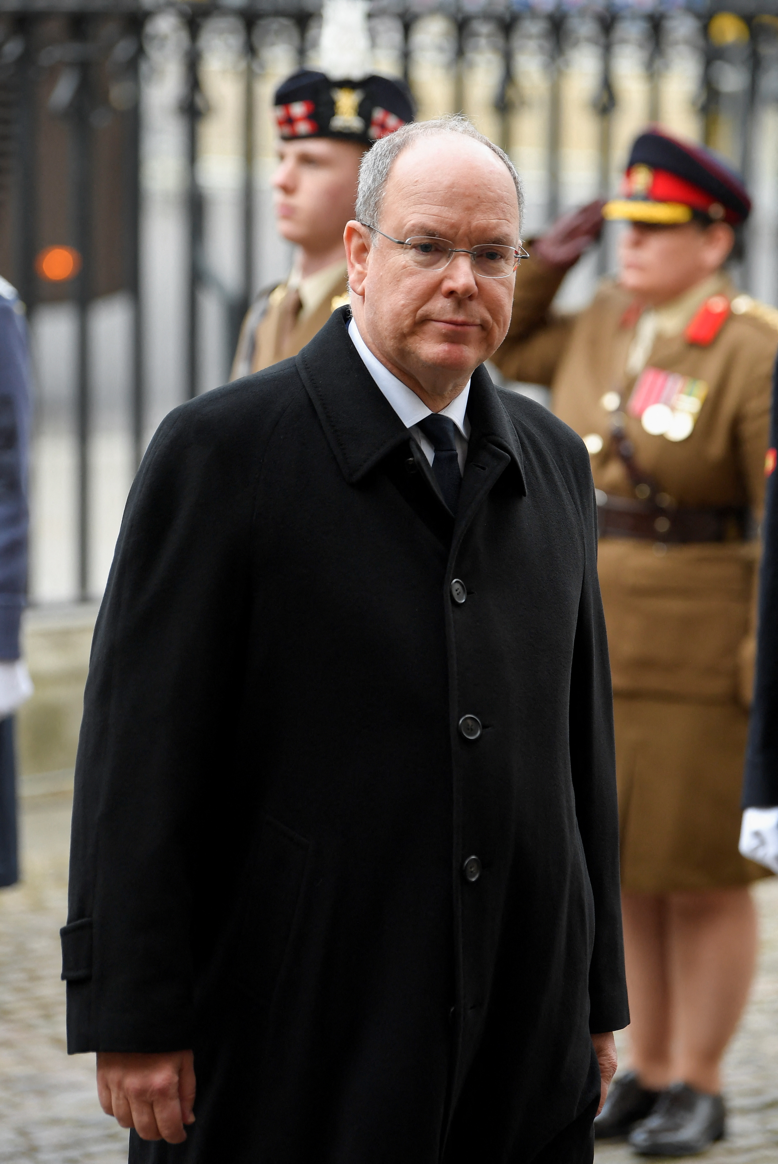 El Príncipe Alberto II de Mónaco llega a un servicio de acción de gracias por el difunto Príncipe Felipe, Duque de Edimburgo. REUTERS/Toby Melville