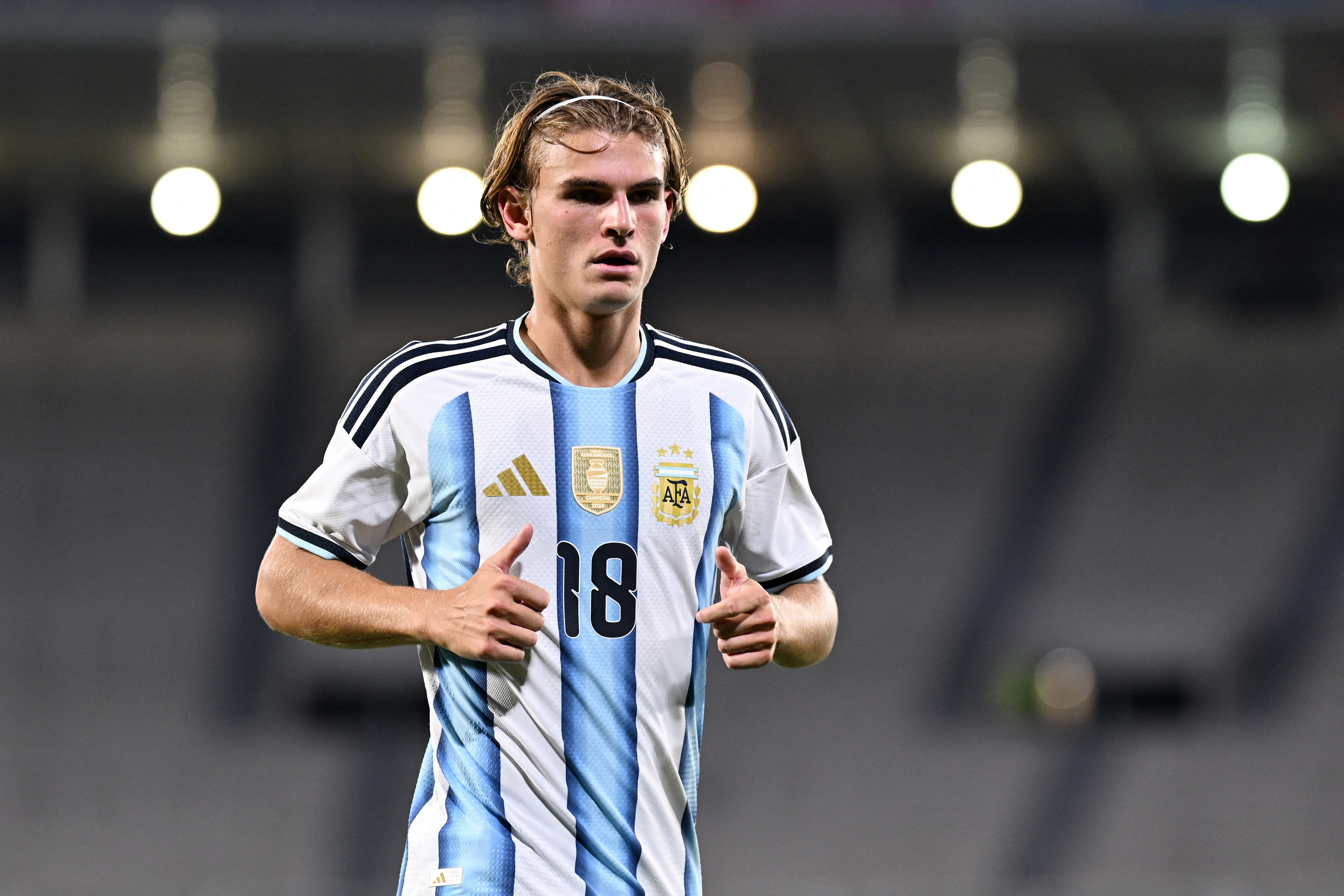 Nico Paz, la sensación entre los fanáticos de la selección argentina y el favorito a heredar la 10: "Es el más parecido a Messi"