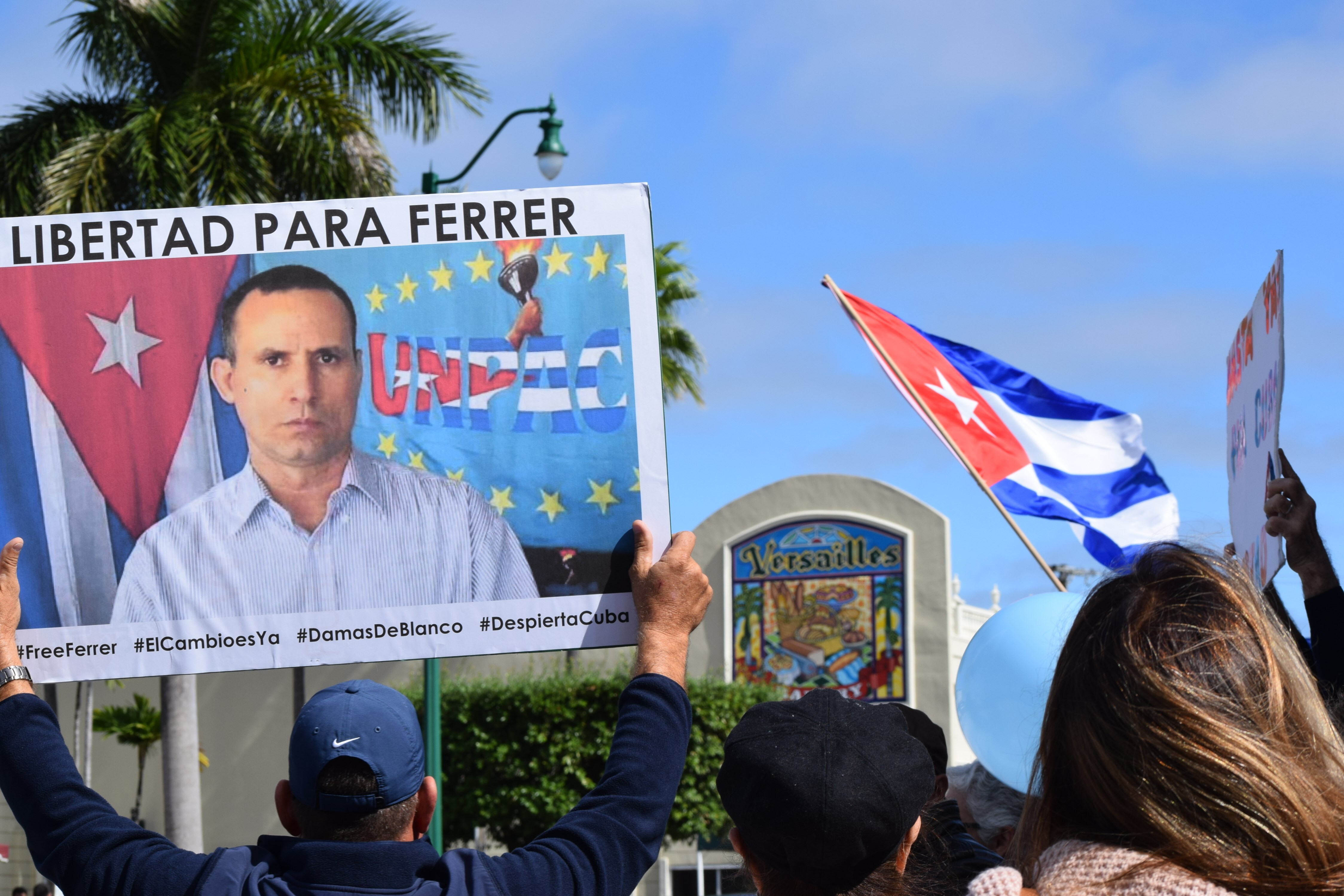 Una concentración para pedir la libertad del opositor cubano José Daniel Ferrer, en una imagen de archivo. EFE/ Jorge Pérez
