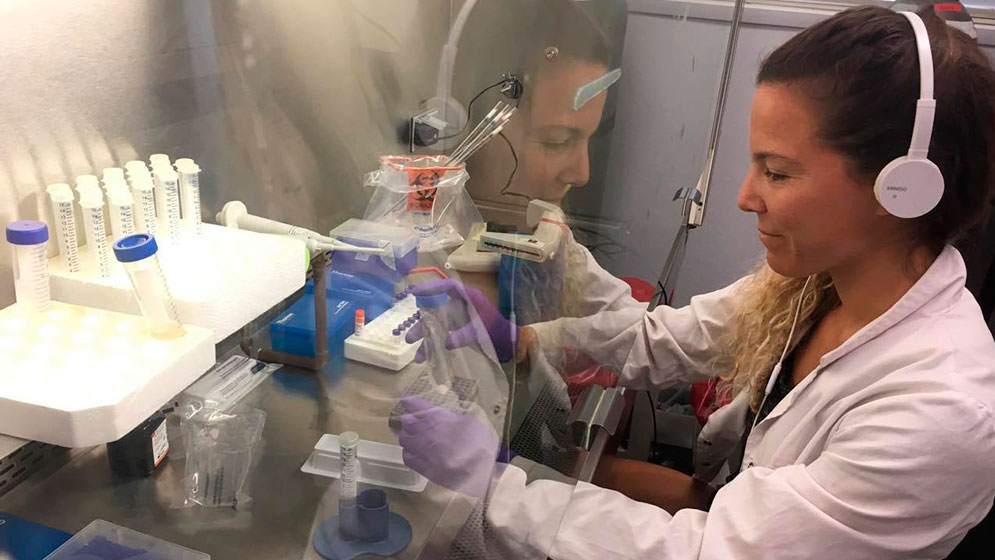 Anelisa González durante los estudios en laboratorio (Foto: gentileza investigadores)