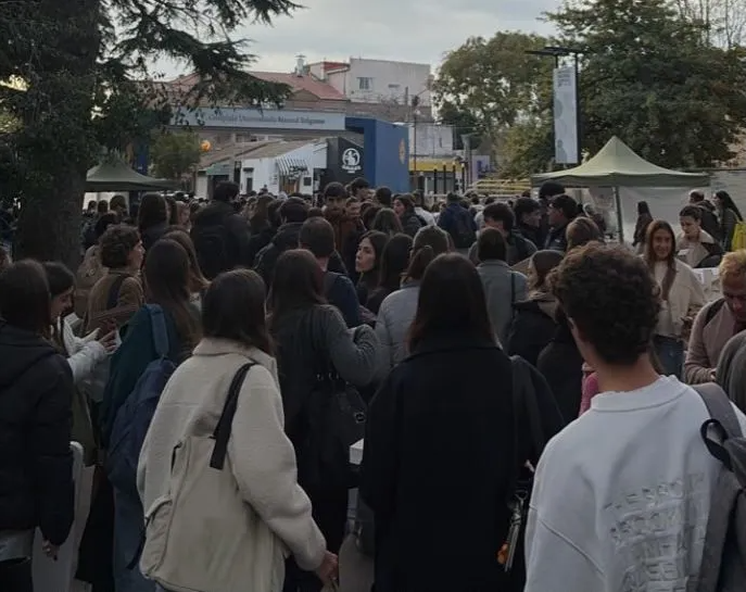 Evacuaron una universidad tras una amenaza neonazi: 