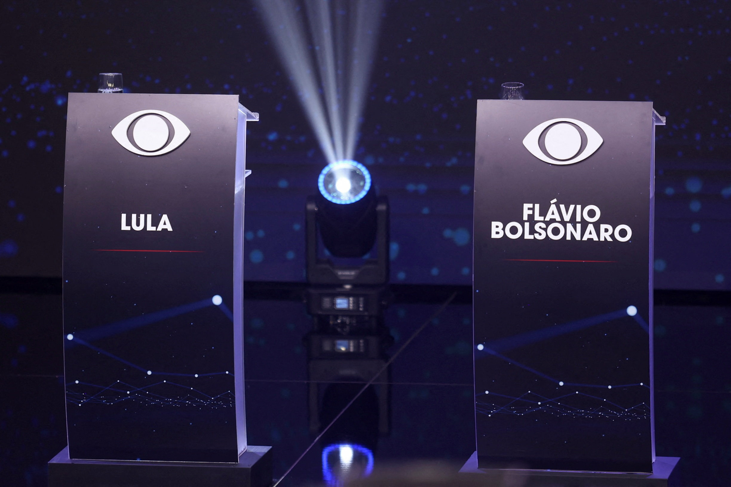 Cancelaron el último debate presidencial de Brasil tras las bajas de Lula da Silva y Flávio Bolsonaro, a días de las elecciones