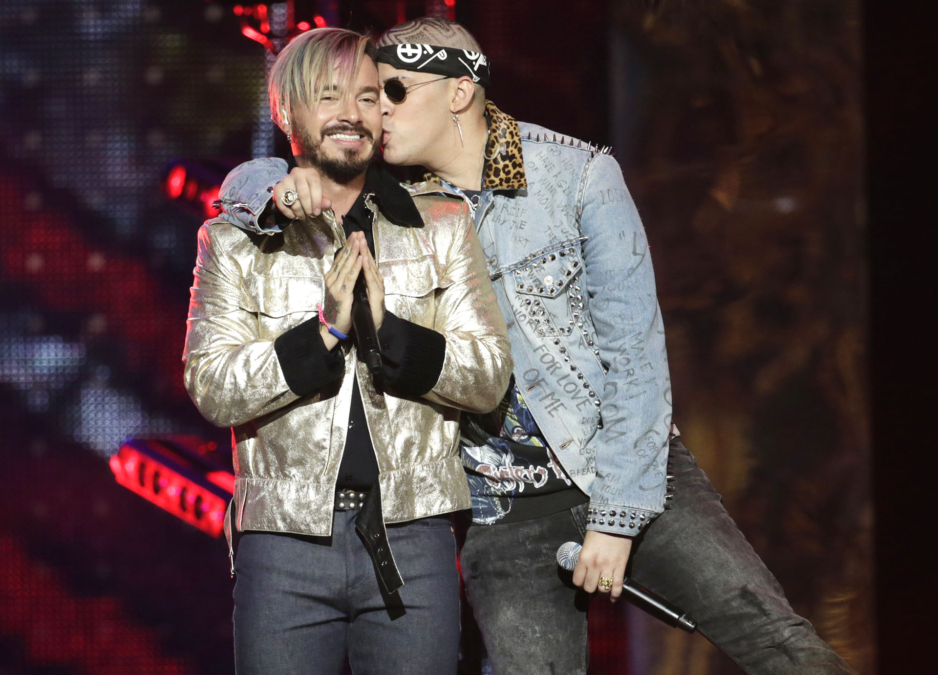 Bad Bunny kissed J Balvin after his performance at the ceremony