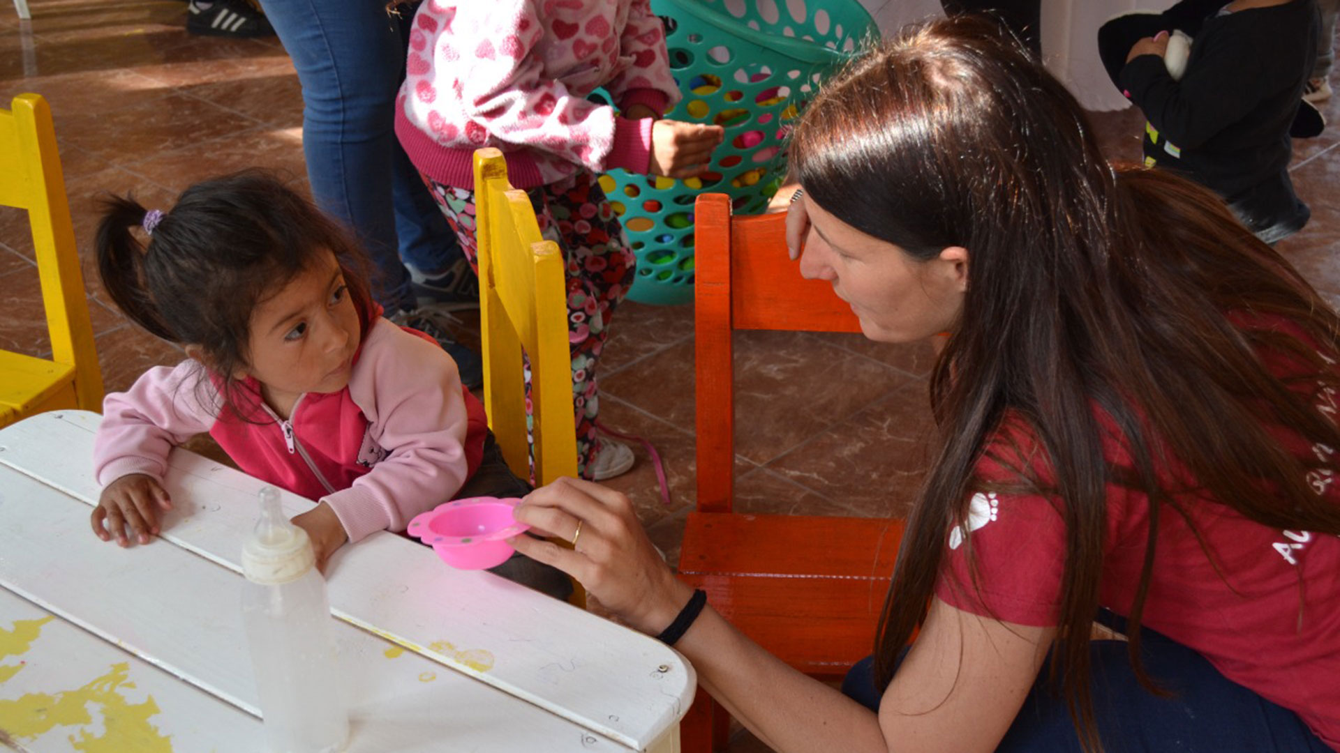 _No cambiamos las estadísticas o los números de la pobreza, pero sí transformamos historias, sí transformamos la realidad de las familias que acompañamos_, remarca Catalina Hornos quien fundó en 2006 la organización