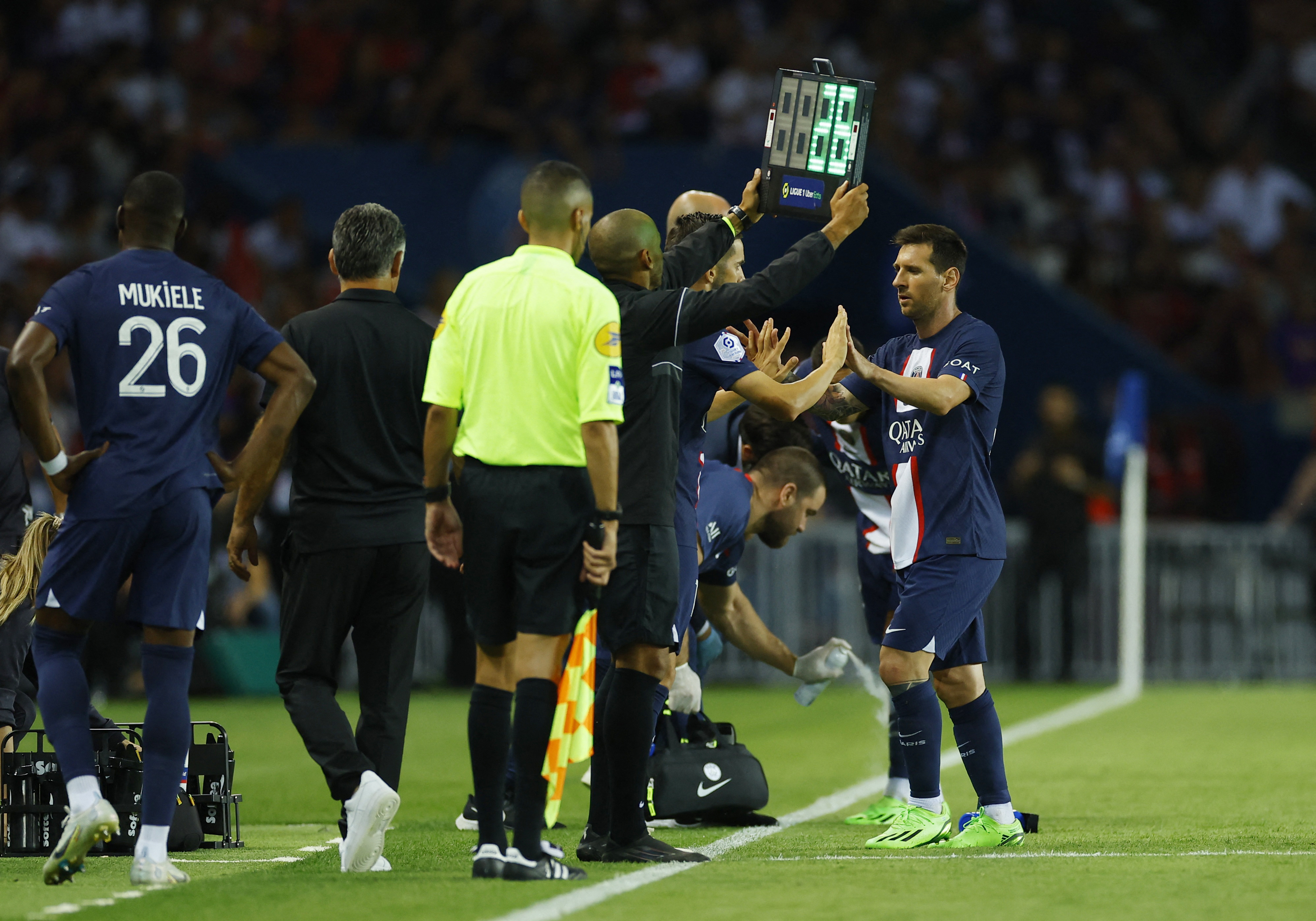 Pablo Sarabia ingresó al campo de juego en lugar de Messi (Foto: Reuters)