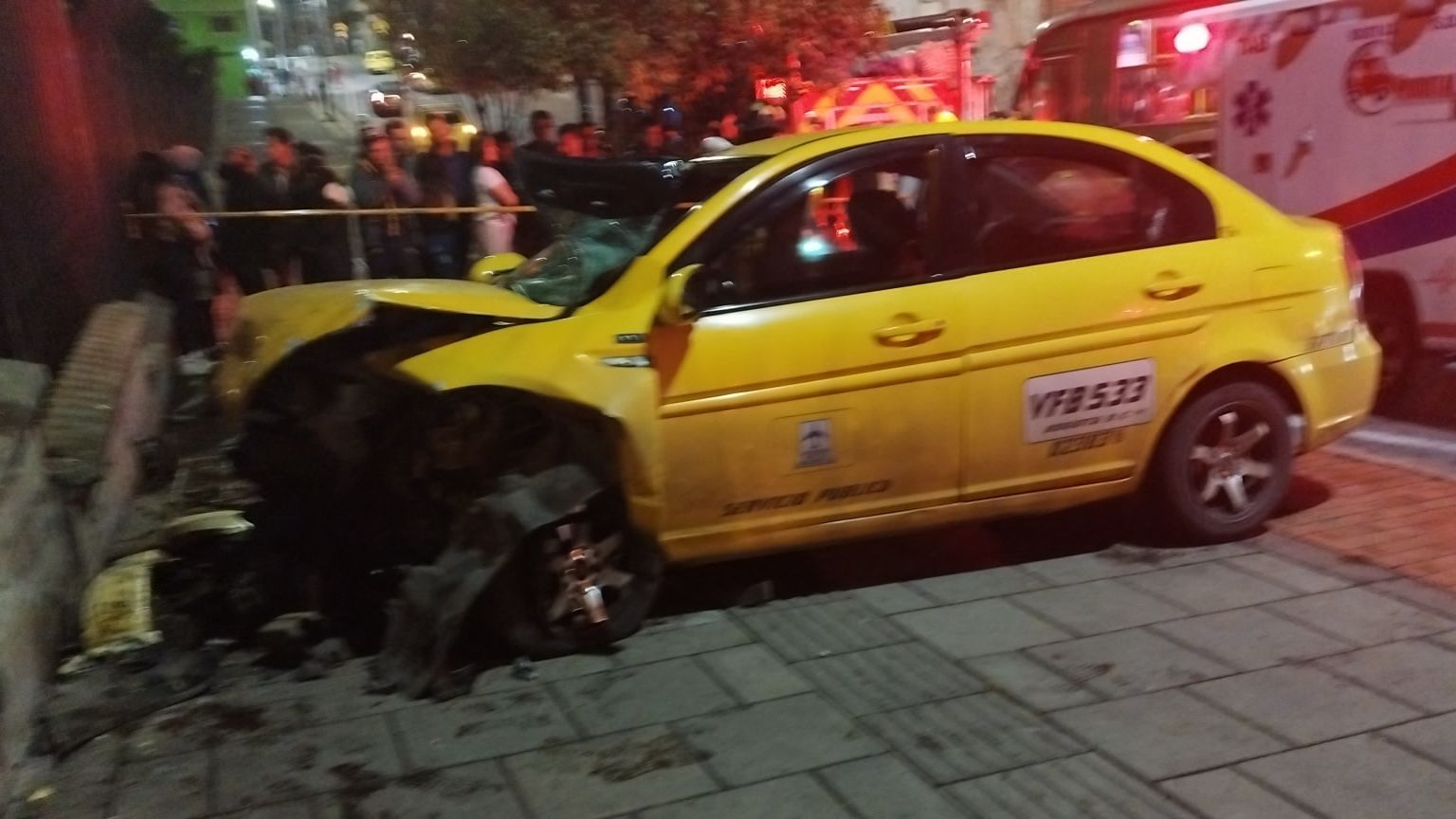 Taxista perdió la vida al chocar a gran velocidad contra un muro en el sur de Bogotá