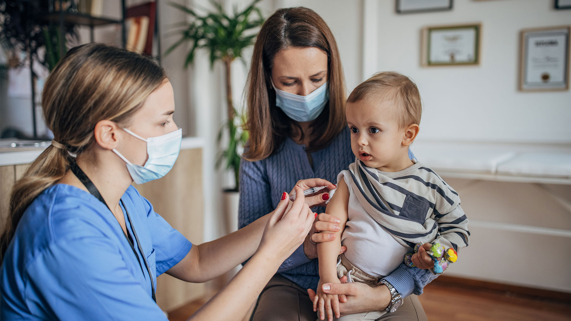 Vacuna-bebes-vacunacion-pediatrica-covid
